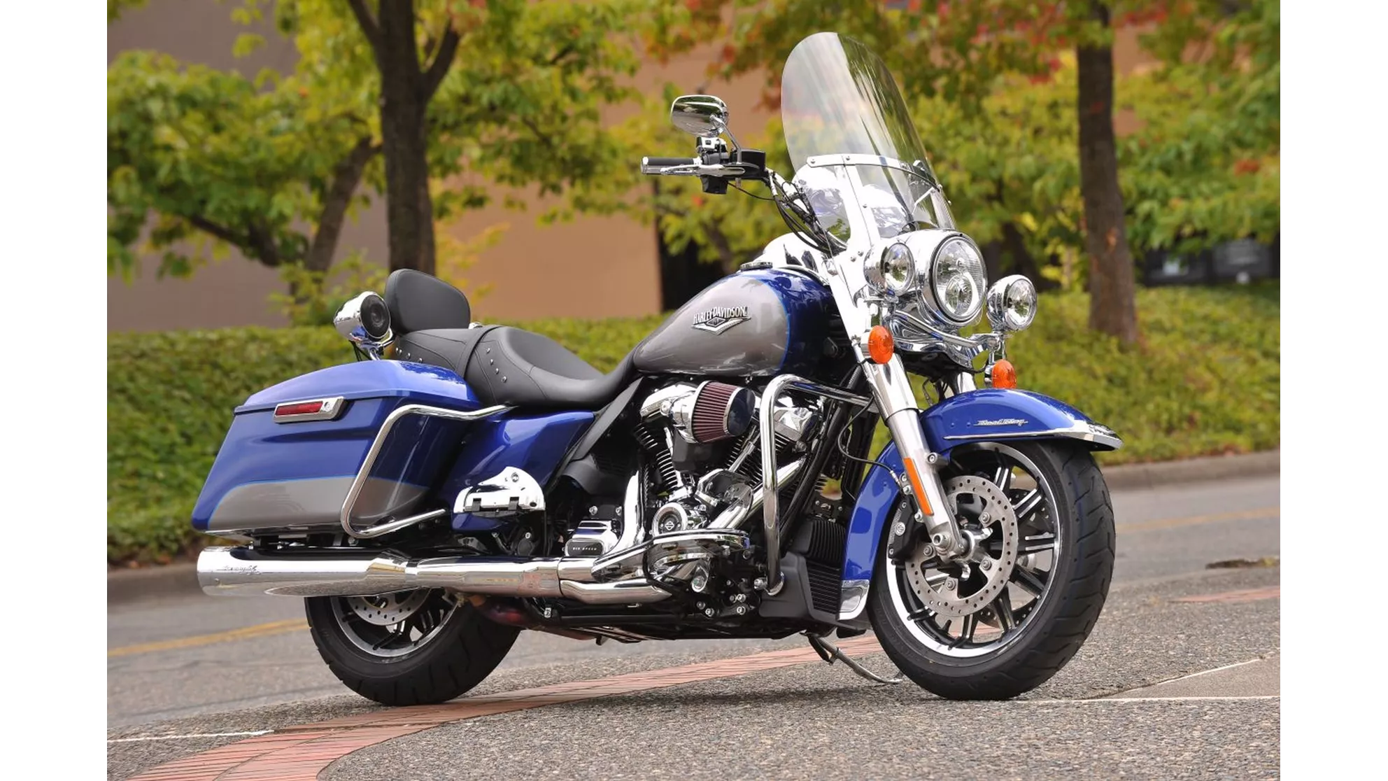 Harley-Davidson Road King Classic FLHRC - Image 8 Harley-Davidson Road King Classic FLHRC - Image 8