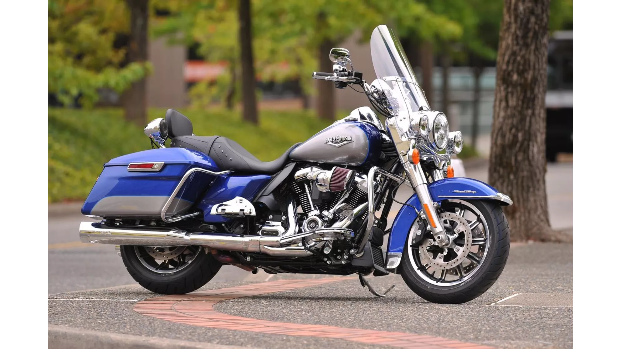 Harley-Davidson Road King Classic FLHRC - Image 9 Harley-Davidson Road King Classic FLHRC - Image 9