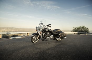 Harley-Davidson Road King Classic FLHRC 2017 - Bild 15 Harley-Davidson Road King Classic FLHRC 2017 - Bild 15