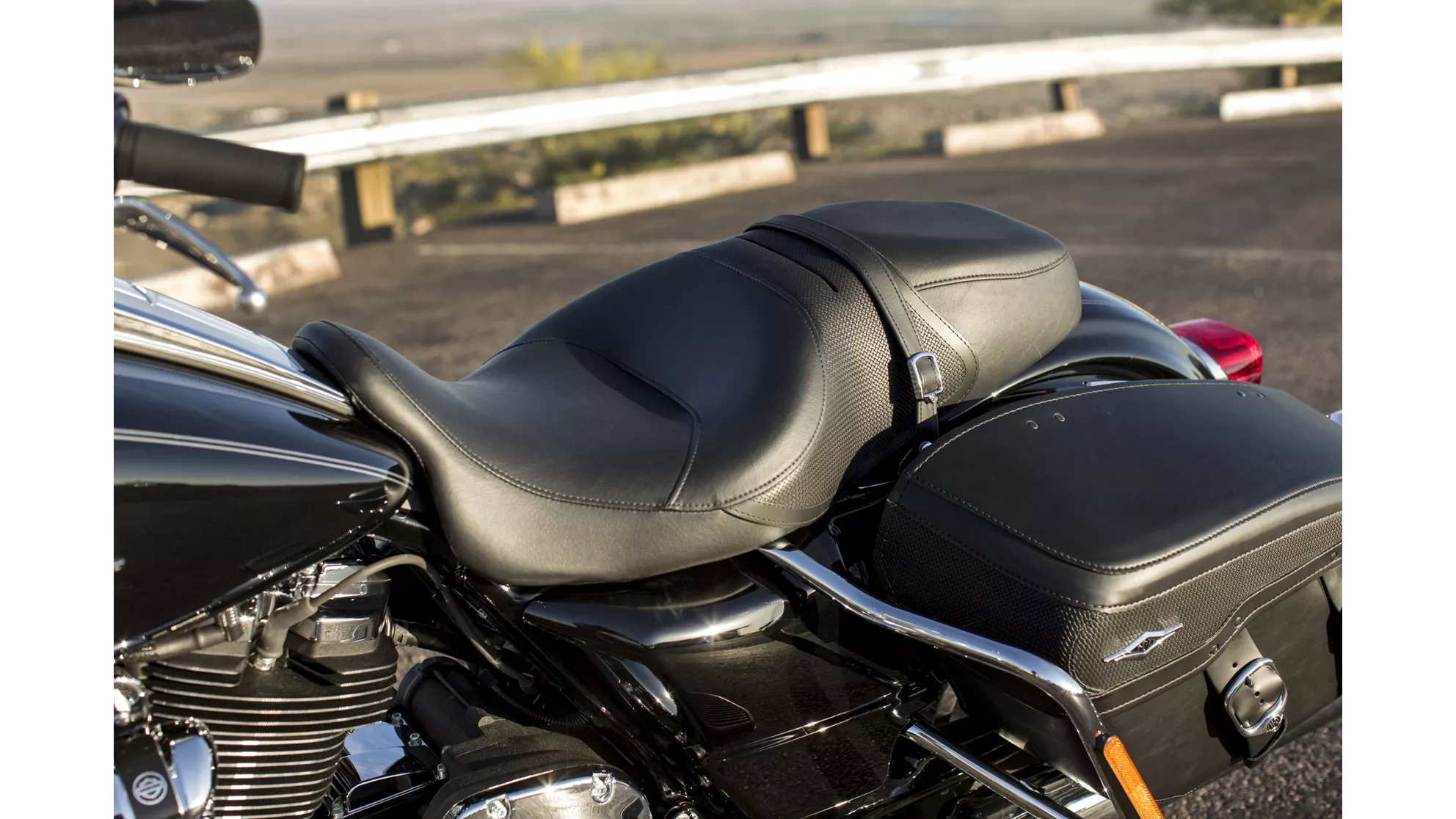 Harley-Davidson Road King Classic FLHRC - Image 21 Harley-Davidson Road King Classic FLHRC - Image 21