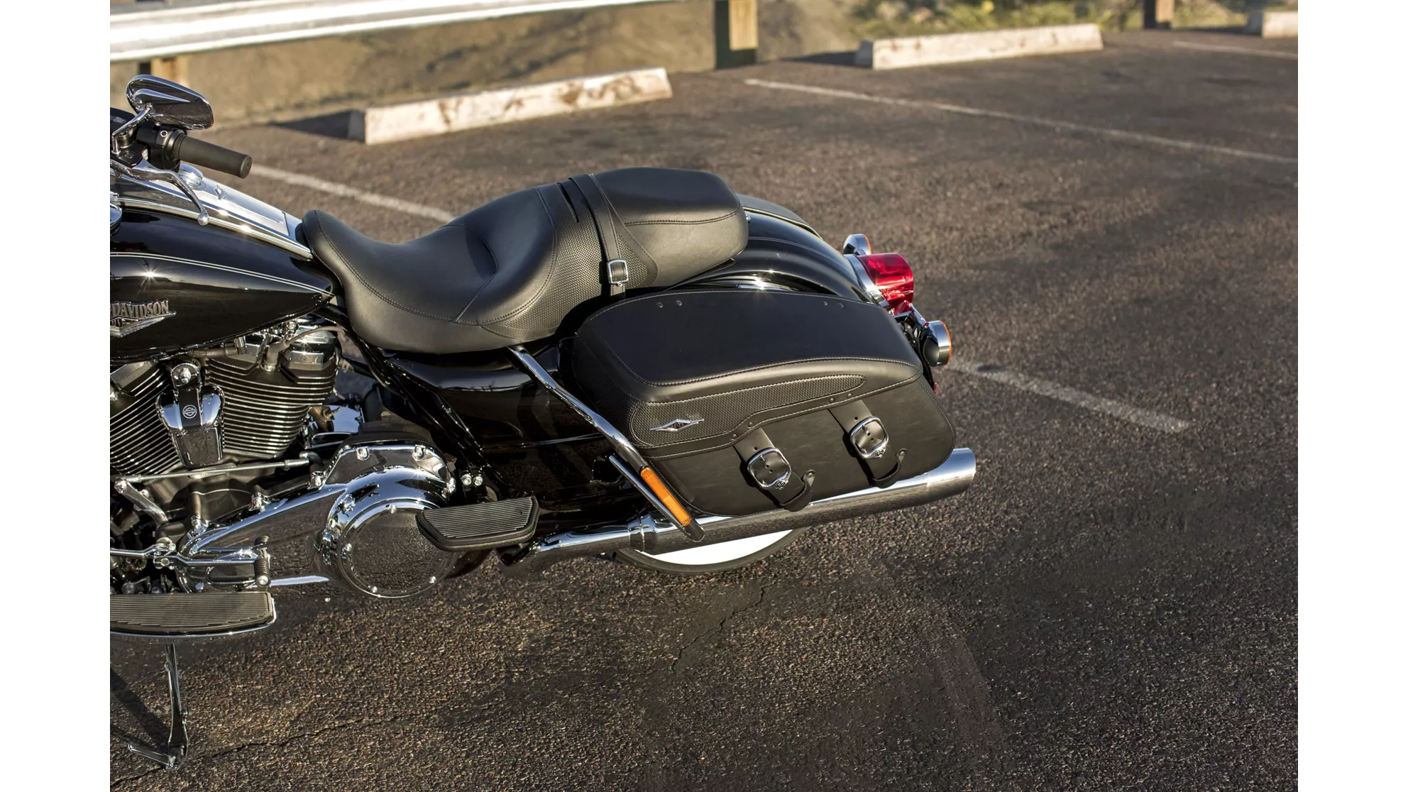 Harley-Davidson Road King Classic FLHRC - Image 22 Harley-Davidson Road King Classic FLHRC - Image 22