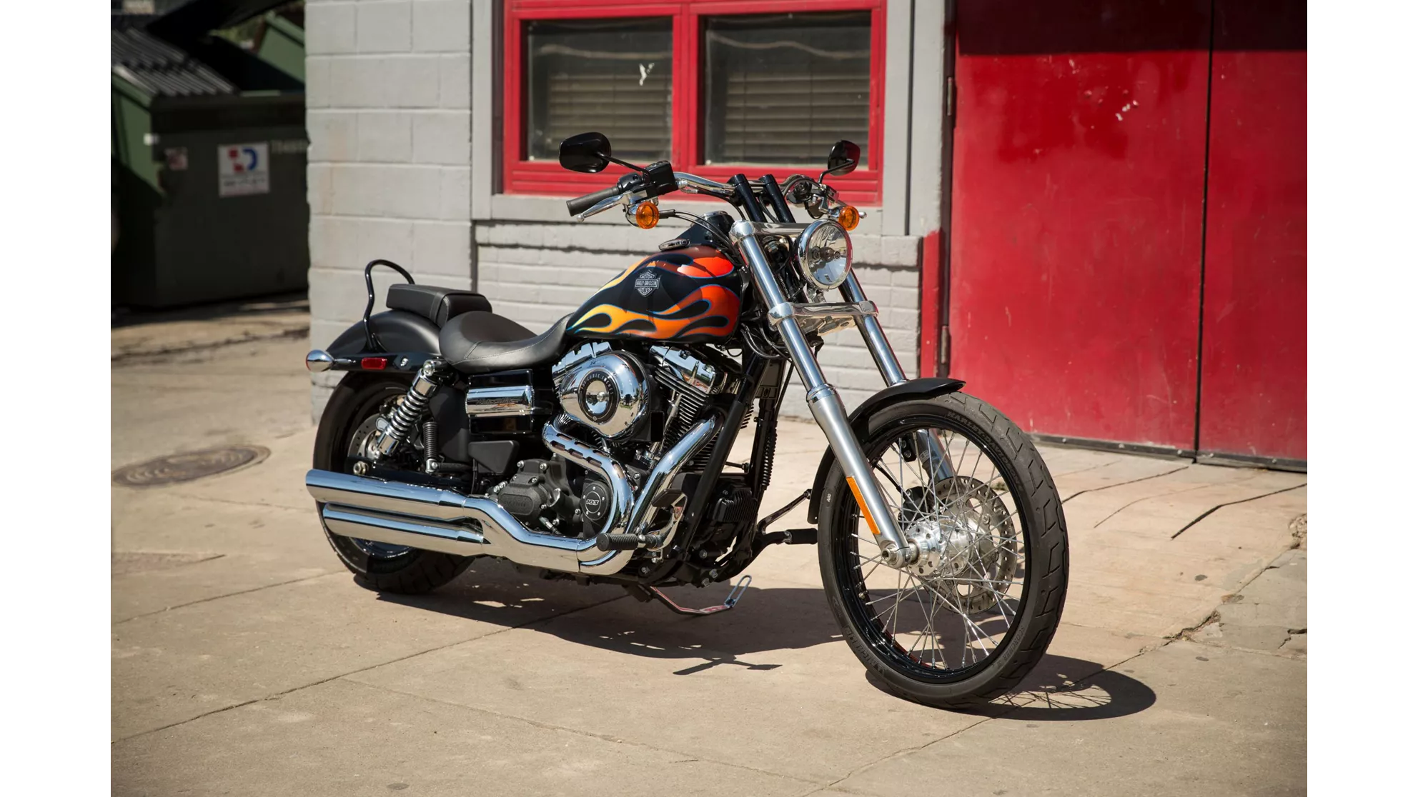 Harley-Davidson Dyna Wide Glide FXDWG - Resim 1