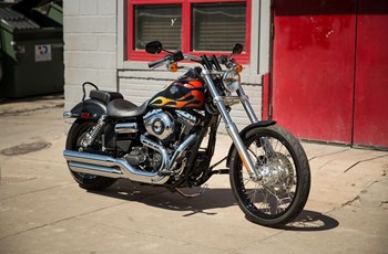 Harley-Davidson Dyna Wide Glide FXDWG 2017 - Bild 3 Harley-Davidson Dyna Wide Glide FXDWG 2017 - Bild 3