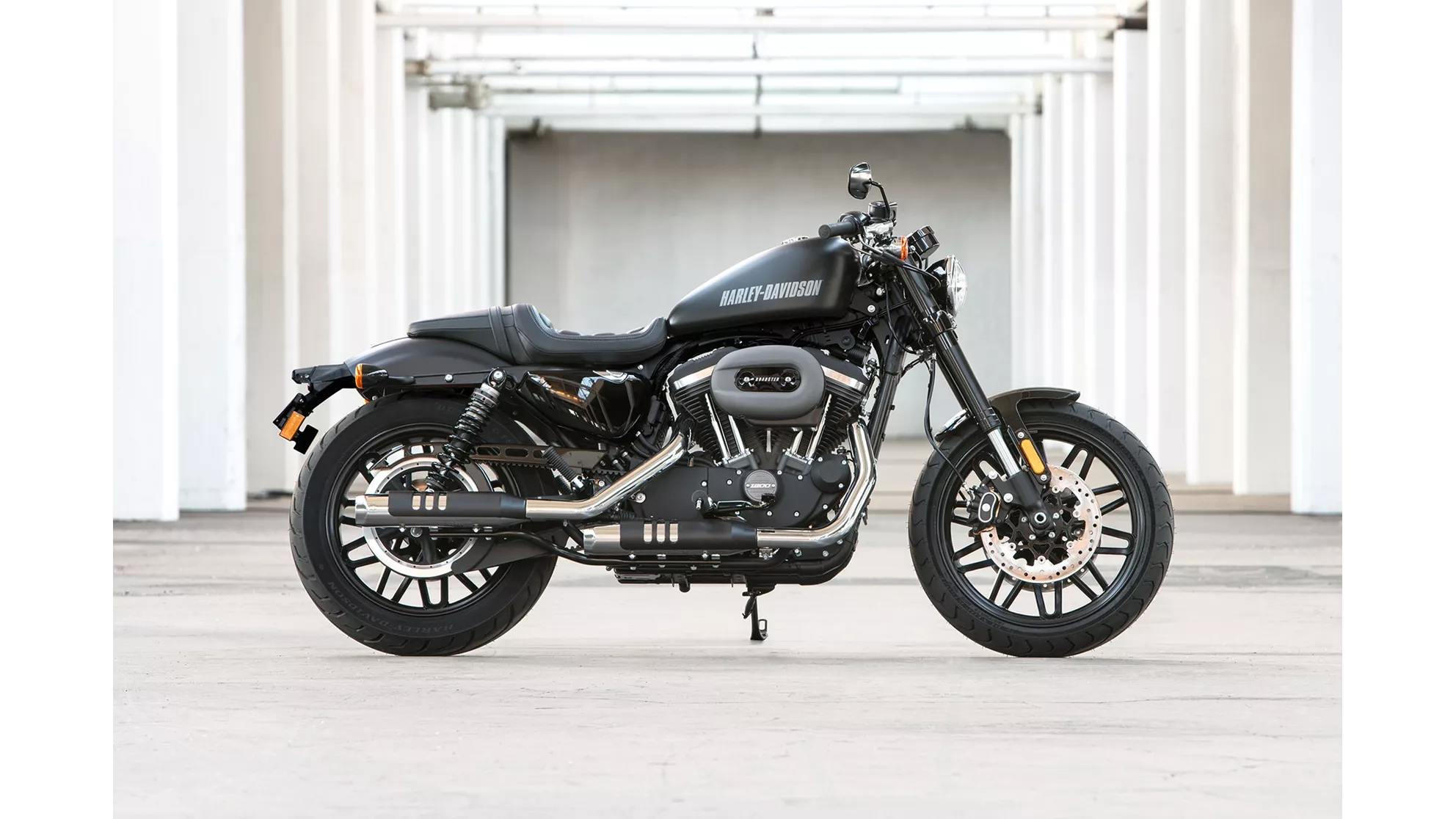 Harley-Davidson Sportster XL 1200 R Roadster - Image 7 Harley-Davidson Sportster XL 1200 R Roadster - Image 7