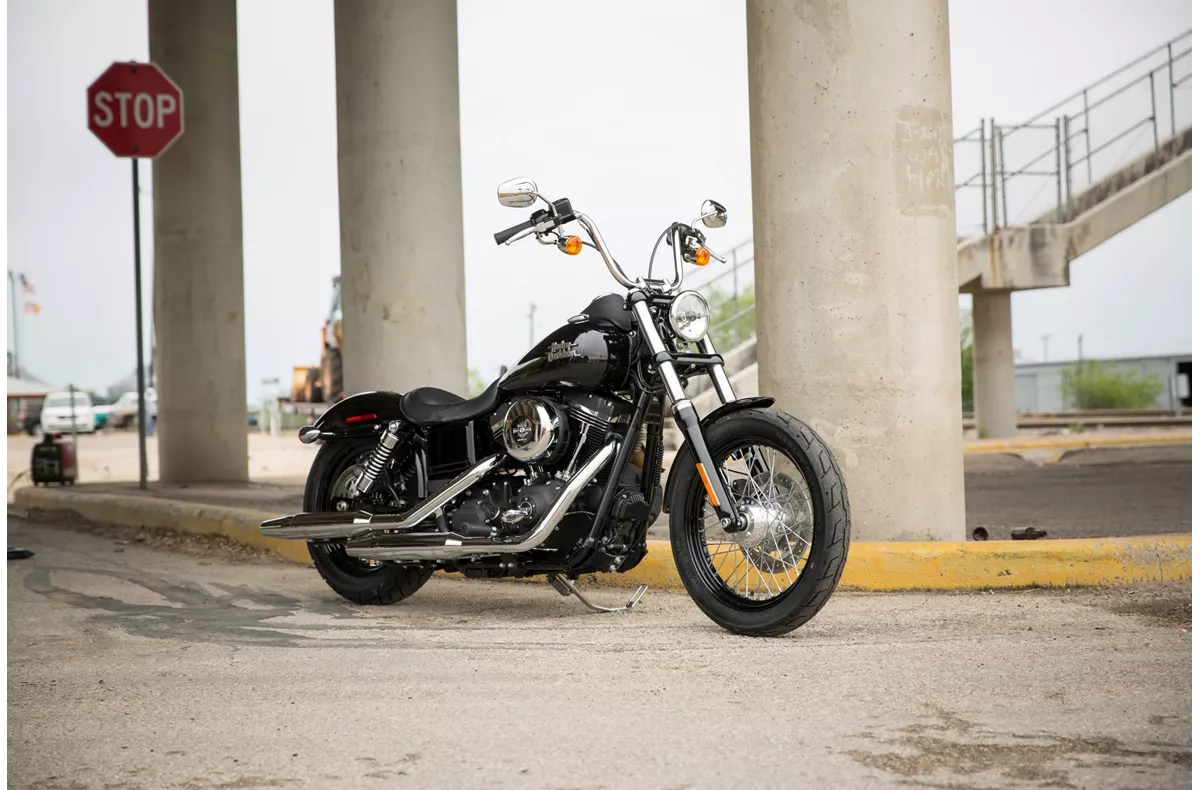 Harley-Davidson Dyna Street Bob FXDB Harley-Davidson Dyna Street Bob FXDB
