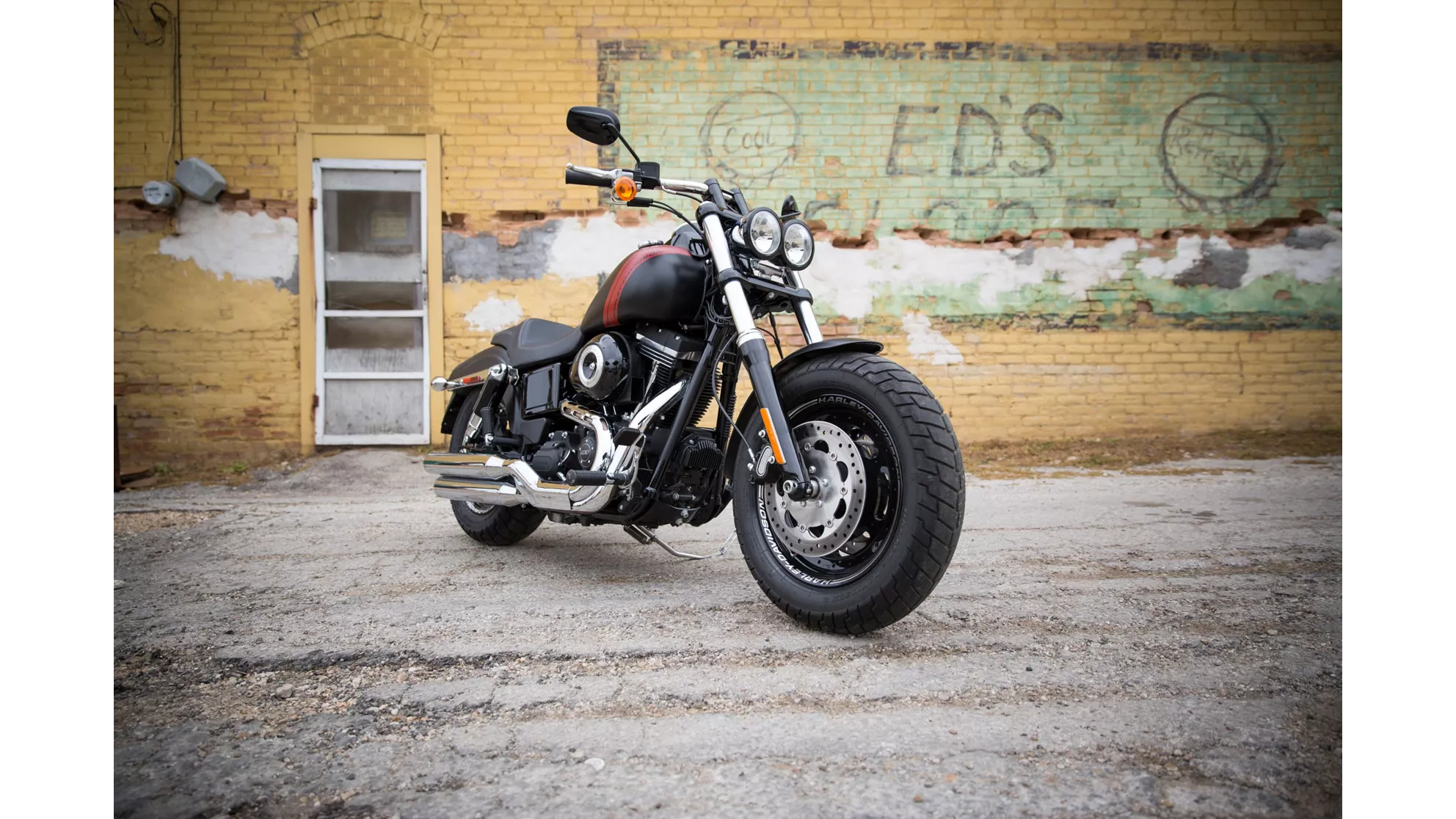 Harley-Davidson Dyna Fat Bob FXDF - Resim 2