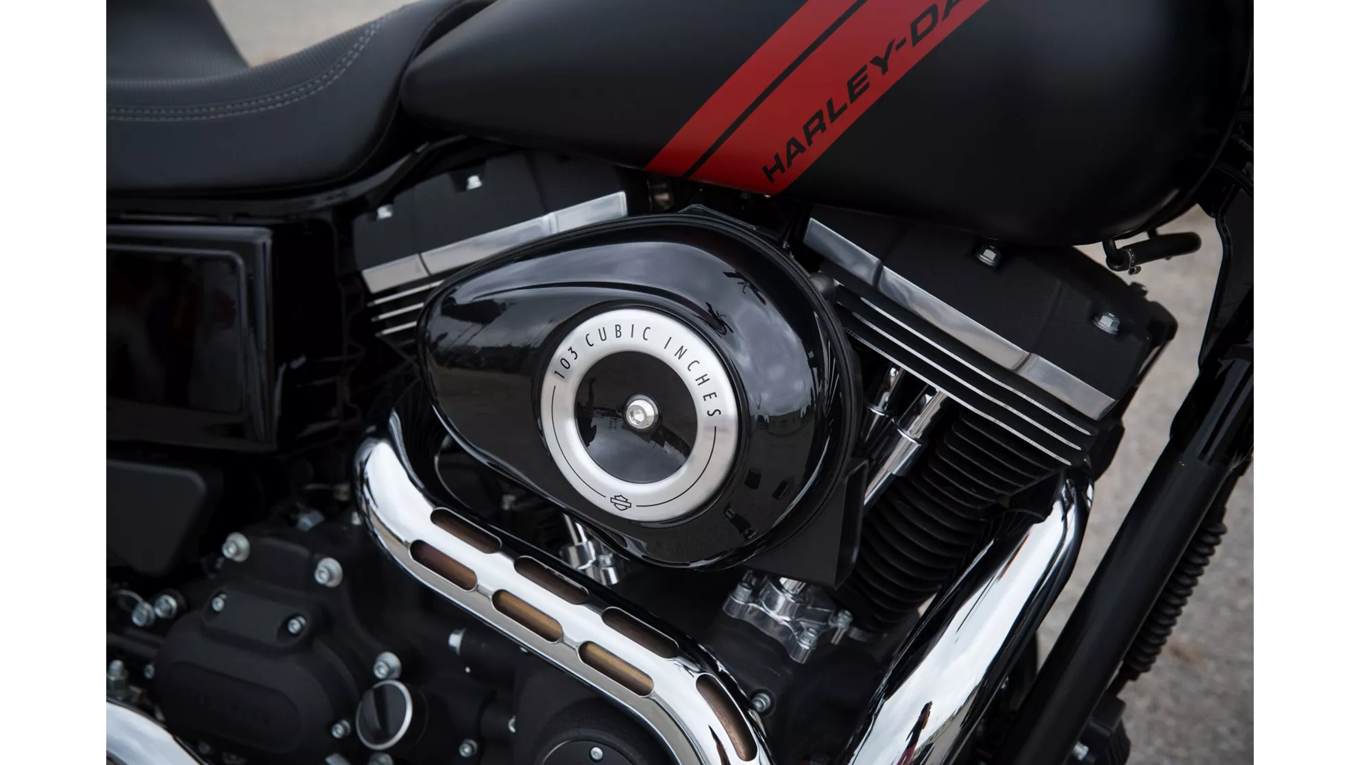 Harley-Davidson Dyna Fat Bob FXDF - Resim 3