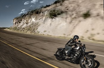 Harley-Davidson Sportster XL 883 N Iron 2017 - Bild 2 Harley-Davidson Sportster XL 883 N Iron 2017 - Bild 2