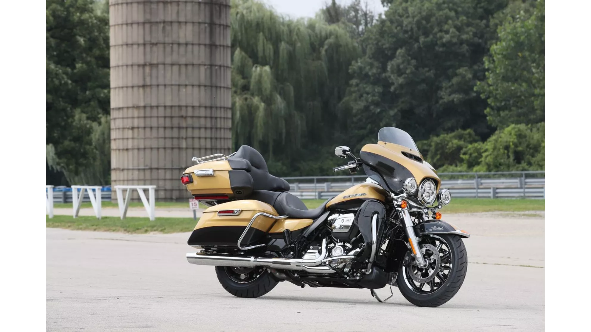 Harley-Davidson Touring Electra Glide Ultra Limited FLHTK - Image 1 Harley-Davidson Touring Electra Glide Ultra Limited FLHTK - Image 1