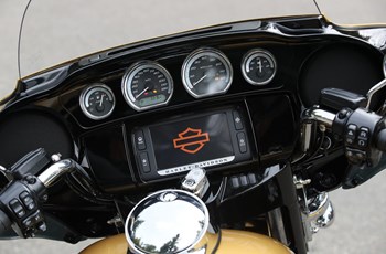 Harley-Davidson Touring Electra Glide Ultra Limited FLHTK 2017 - Bild 35