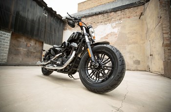 Harley-Davidson Sportster XL 1200X Forty-Eight 2017 - Bild 4 Harley-Davidson Sportster XL 1200X Forty-Eight 2017 - Bild 4