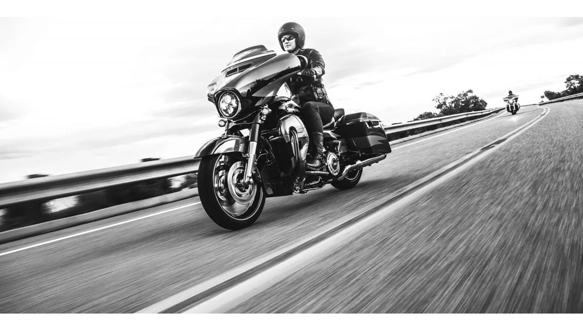 Harley-Davidson CVO Street Glide FLHXSE 2017