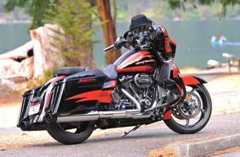 Harley-Davidson CVO Street Glide FLHXSE 2017 - Bild 6