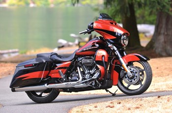Harley-Davidson CVO Street Glide FLHXSE 2017 - Bild 9