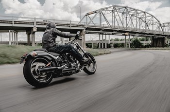 Harley-Davidson Softail Breakout FXSB 2017 - Bild 2 Harley-Davidson Softail Breakout FXSB 2017 - Bild 2