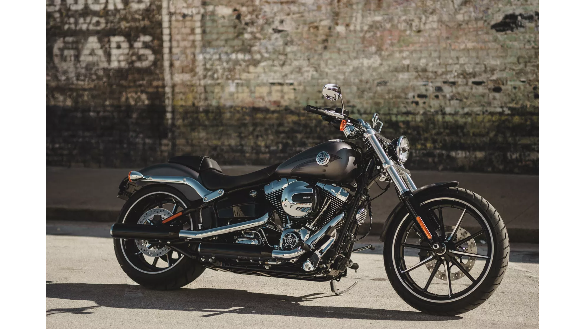 Harley-Davidson Softail Breakout FXSB - Imagen 2