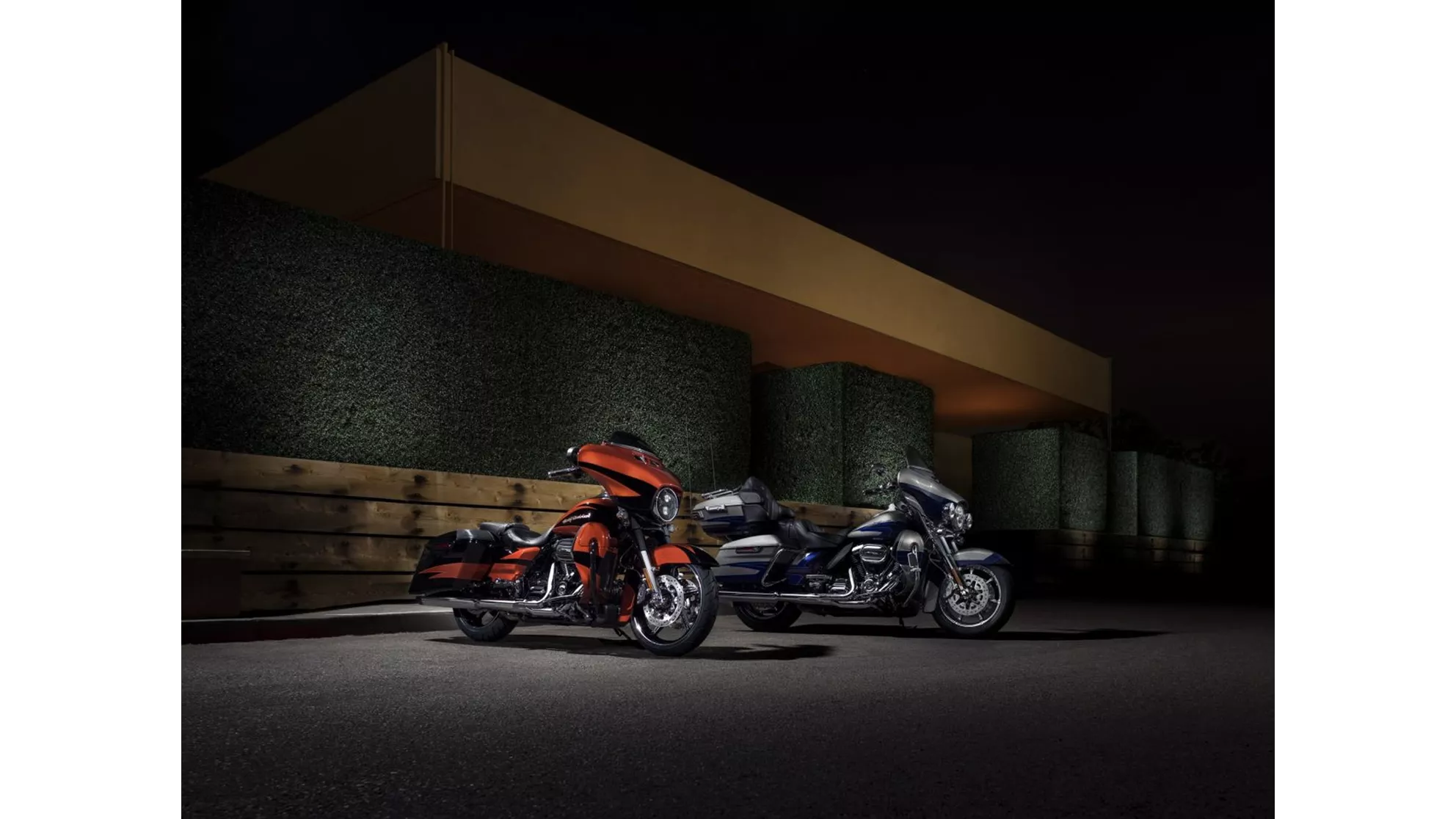 Harley-Davidson CVO Ultra Limited FLHTKSE - Image 8 Harley-Davidson CVO Ultra Limited FLHTKSE - Image 8