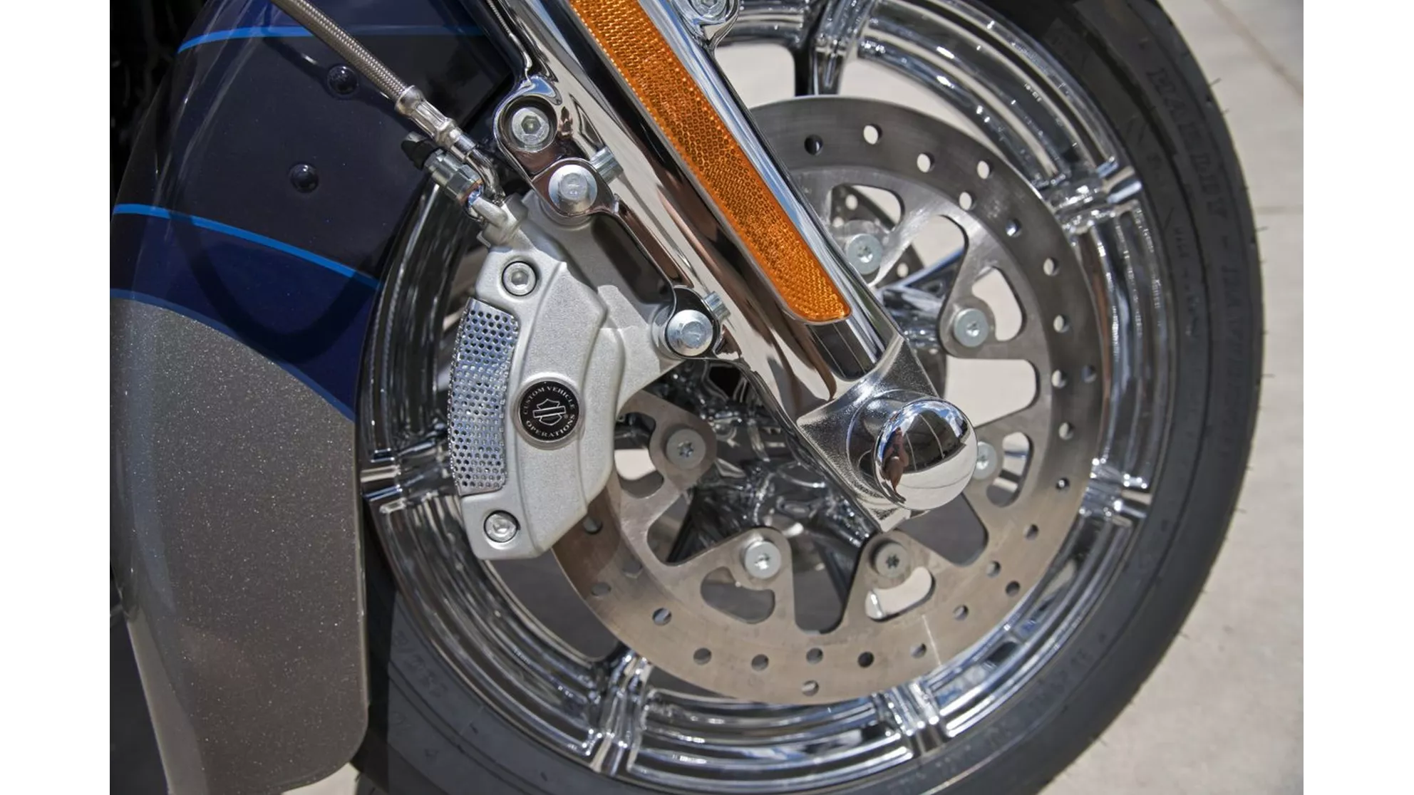 Harley-Davidson CVO Ultra Limited FLHTKSE - Image 12 Harley-Davidson CVO Ultra Limited FLHTKSE - Image 12