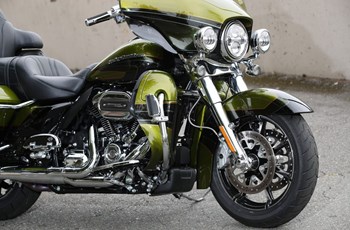 Harley-Davidson CVO Ultra Limited FLHTKSE 2017 - Bild 21 Harley-Davidson CVO Ultra Limited FLHTKSE 2017 - Bild 21