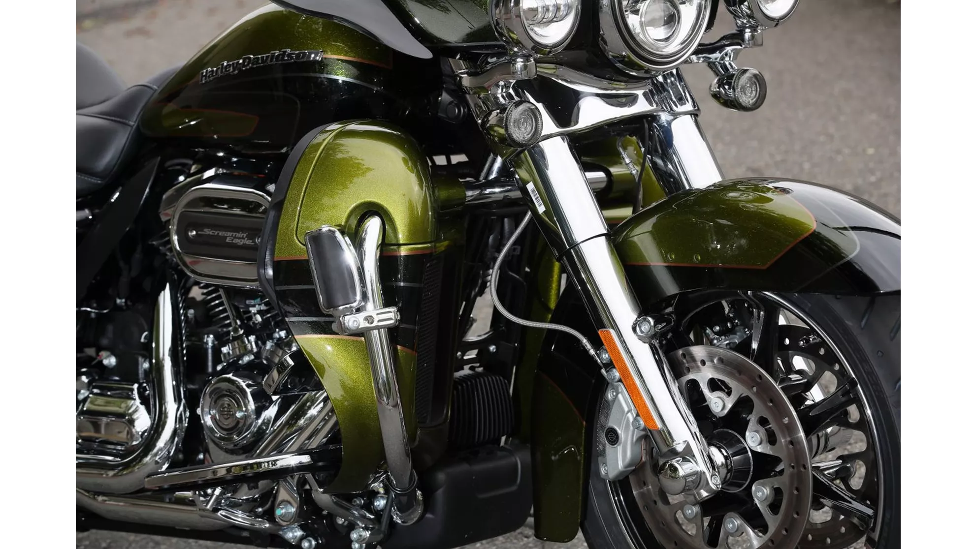 Harley-Davidson CVO Ultra Limited FLHTKSE - Image 20 Harley-Davidson CVO Ultra Limited FLHTKSE - Image 20