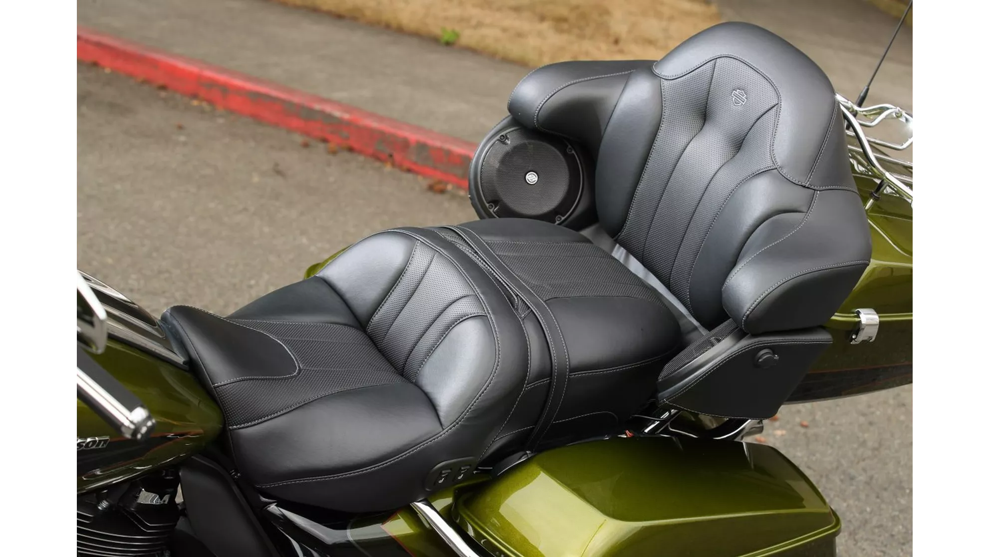 Harley-Davidson CVO Ultra Limited FLHTKSE - Image 24 Harley-Davidson CVO Ultra Limited FLHTKSE - Image 24