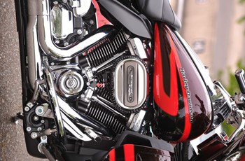 Harley-Davidson CVO Ultra Limited FLHTKSE 2017 - Bild 32 Harley-Davidson CVO Ultra Limited FLHTKSE 2017 - Bild 32
