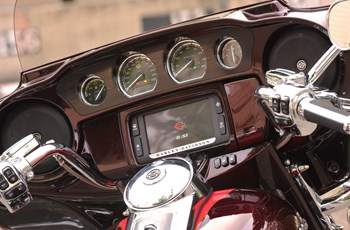 Harley-Davidson CVO Ultra Limited FLHTKSE 2017 - Bild 35 Harley-Davidson CVO Ultra Limited FLHTKSE 2017 - Bild 35