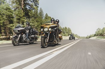 Harley-Davidson Tri Glide Ultra Classic FLHTCUTG 2017 - Bild 12