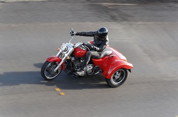 Harley-Davidson Tri Glide Ultra Classic FLHTCUTG 2017 - Bild 13