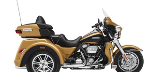 Harley-Davidson Tri Glide Ultra FLHTCUTG 2021 vs Harley-Davidson Tri Glide Ultra Classic FLHTCUTG 2017