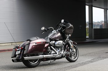 Harley-Davidson Touring Road Glide Special FLTRXS 2017 - Bild 4 Harley-Davidson Touring Road Glide Special FLTRXS 2017 - Bild 4