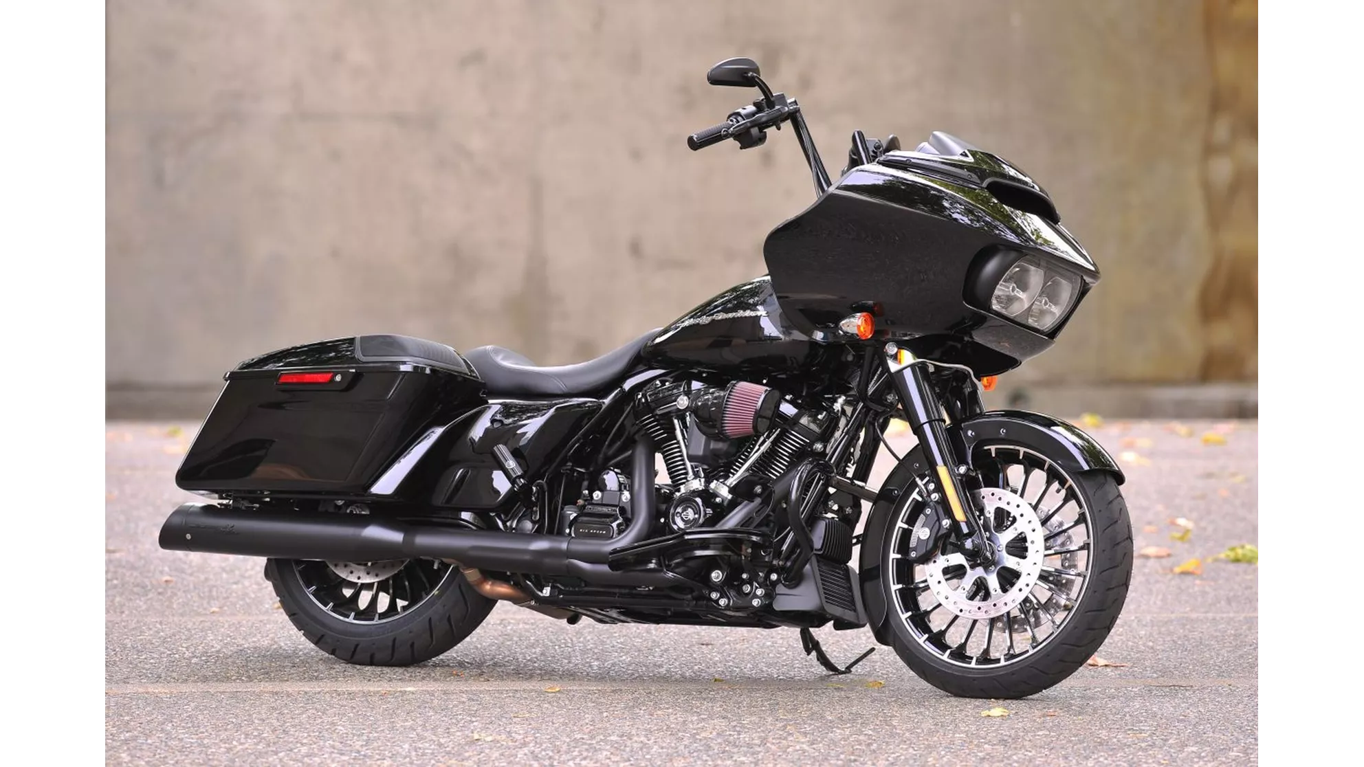 Harley-Davidson Touring Road Glide Special FLTRXS - Image 2 Harley-Davidson Touring Road Glide Special FLTRXS - Image 2