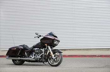 Harley-Davidson Touring Road Glide Special FLTRXS 2017 - Bild 12 Harley-Davidson Touring Road Glide Special FLTRXS 2017 - Bild 12