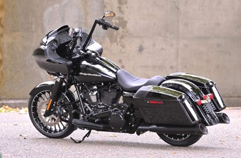 Harley-Davidson Touring Road Glide Special FLTRXS 2017 - Bild 21 Harley-Davidson Touring Road Glide Special FLTRXS 2017 - Bild 21
