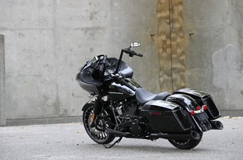 Harley-Davidson Touring Road Glide Special FLTRXS 2017 - Bild 23 Harley-Davidson Touring Road Glide Special FLTRXS 2017 - Bild 23