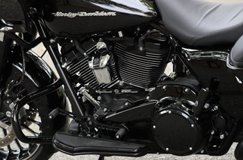 Harley-Davidson Touring Road Glide Special FLTRXS 2017 - Bild 25 Harley-Davidson Touring Road Glide Special FLTRXS 2017 - Bild 25