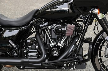 Harley-Davidson Touring Road Glide Special FLTRXS 2017 - Bild 30 Harley-Davidson Touring Road Glide Special FLTRXS 2017 - Bild 30