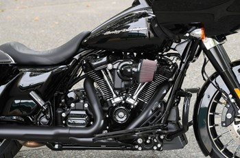 Harley-Davidson Touring Road Glide Special FLTRXS 2017 - Bild 32 Harley-Davidson Touring Road Glide Special FLTRXS 2017 - Bild 32