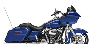 Harley-Davidson Street Glide FLHX 2018 vs Harley-Davidson Touring Road Glide Special FLTRXS 2017