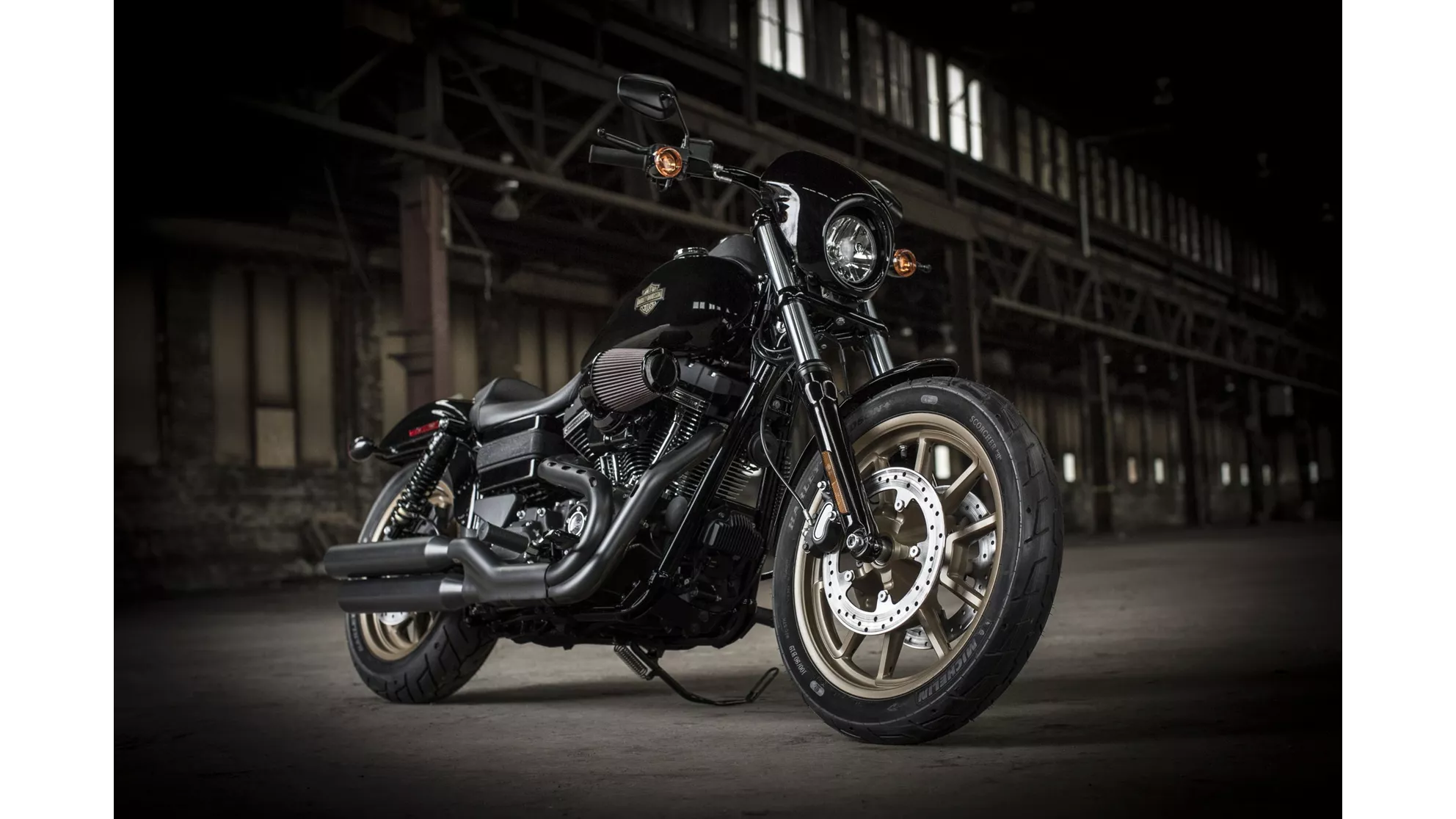 Harley-Davidson Dyna Low Rider S FXDLS - Immagine 1