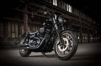 Harley-Davidson Dyna Low Rider S FXDLS 2017 - Bild 3 Harley-Davidson Dyna Low Rider S FXDLS 2017 - Bild 3