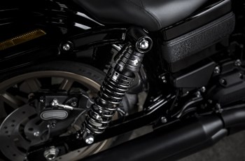 Harley-Davidson Dyna Low Rider S FXDLS 2017 - Bild 10 Harley-Davidson Dyna Low Rider S FXDLS 2017 - Bild 10