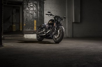 Harley-Davidson CVO Pro Street Breakout FXSE 2017 - Bild 4 Harley-Davidson CVO Pro Street Breakout FXSE 2017 - Bild 4