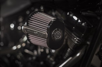 Harley-Davidson CVO Pro Street Breakout FXSE 2017 - Bild 8 Harley-Davidson CVO Pro Street Breakout FXSE 2017 - Bild 8