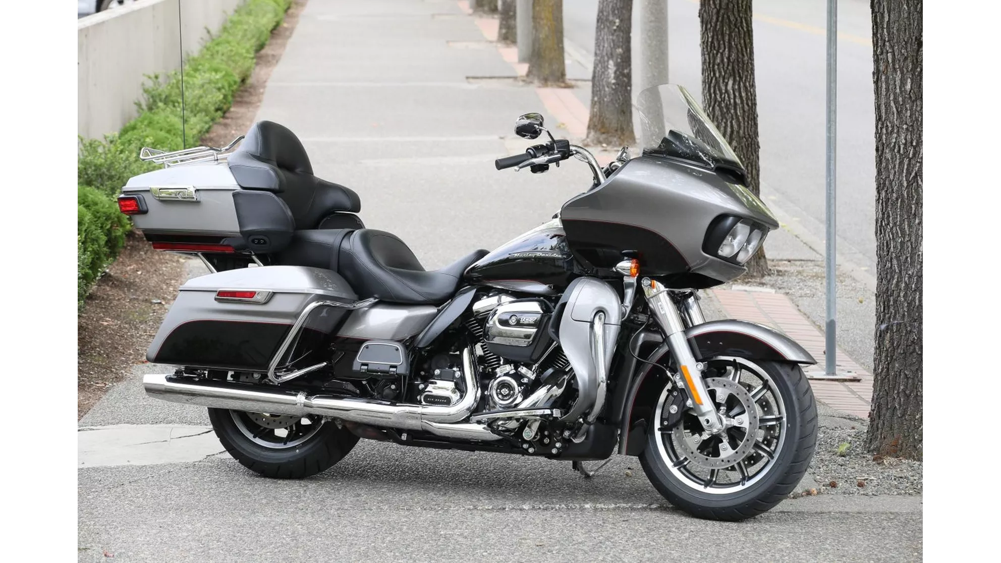 Harley-Davidson Road Glide Ultra - Image 2 Harley-Davidson Road Glide Ultra - Image 2