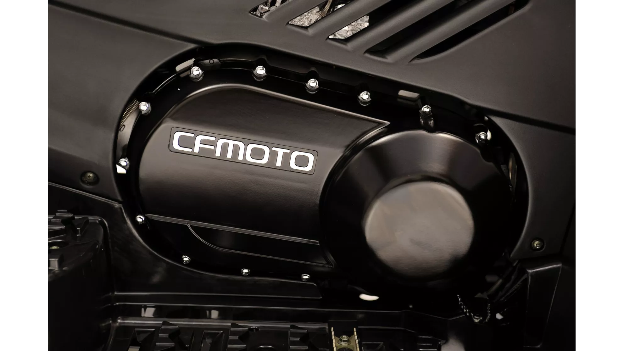 CFMOTO CForce 600 EFI 4x4 XL - Image 5 CFMOTO CForce 600 EFI 4x4 XL - Image 5