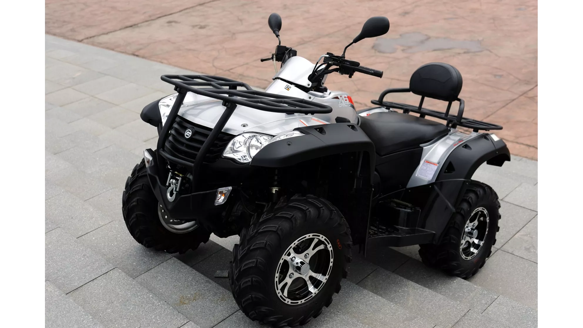 CFMOTO CForce 600 EFI 4x4 XL - Image 8 CFMOTO CForce 600 EFI 4x4 XL - Image 8