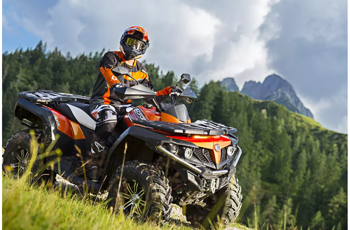 CFMOTO CForce 550 4x4 CFMOTO CForce 550 4x4