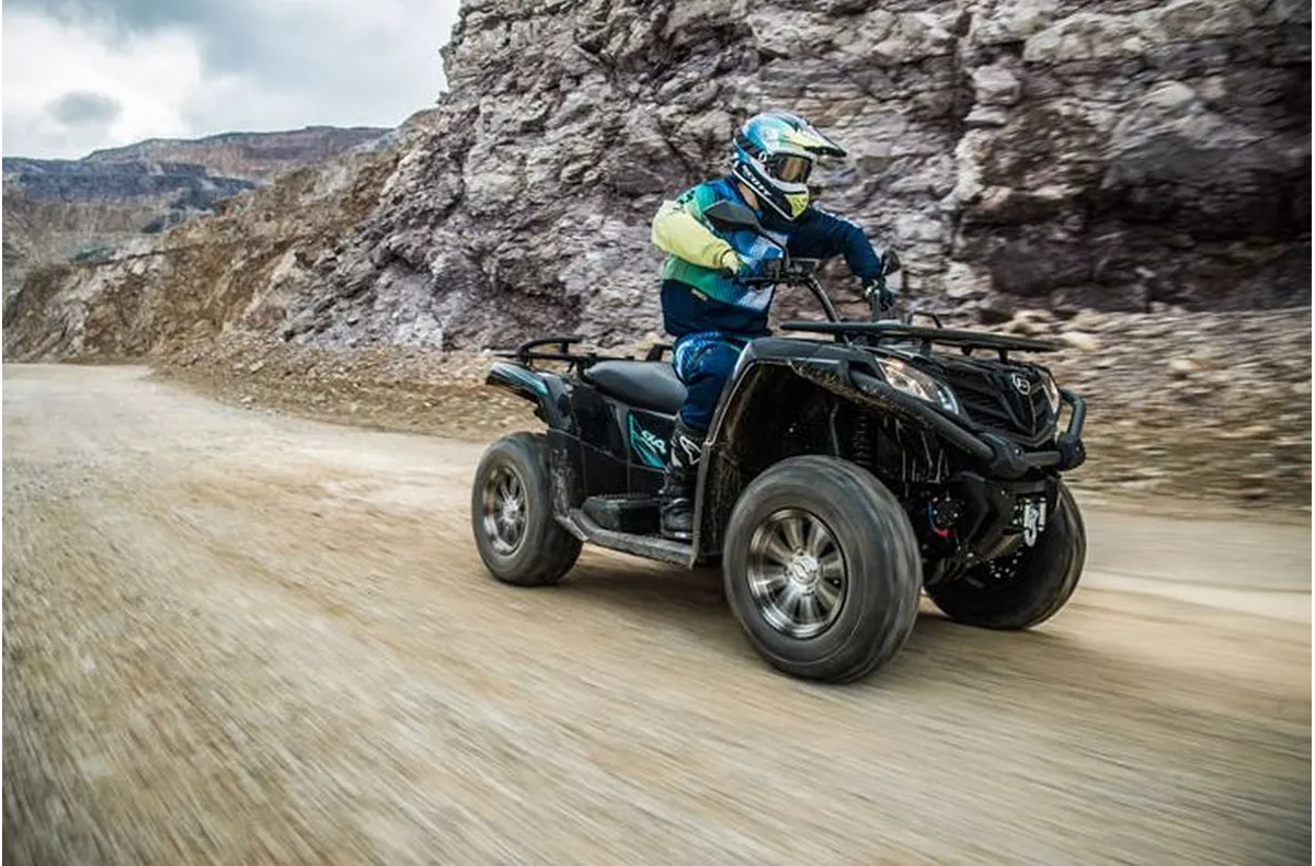 CFMOTO CForce 450 EFI 4x4 L DLX CFMOTO CForce 450 EFI 4x4 L DLX