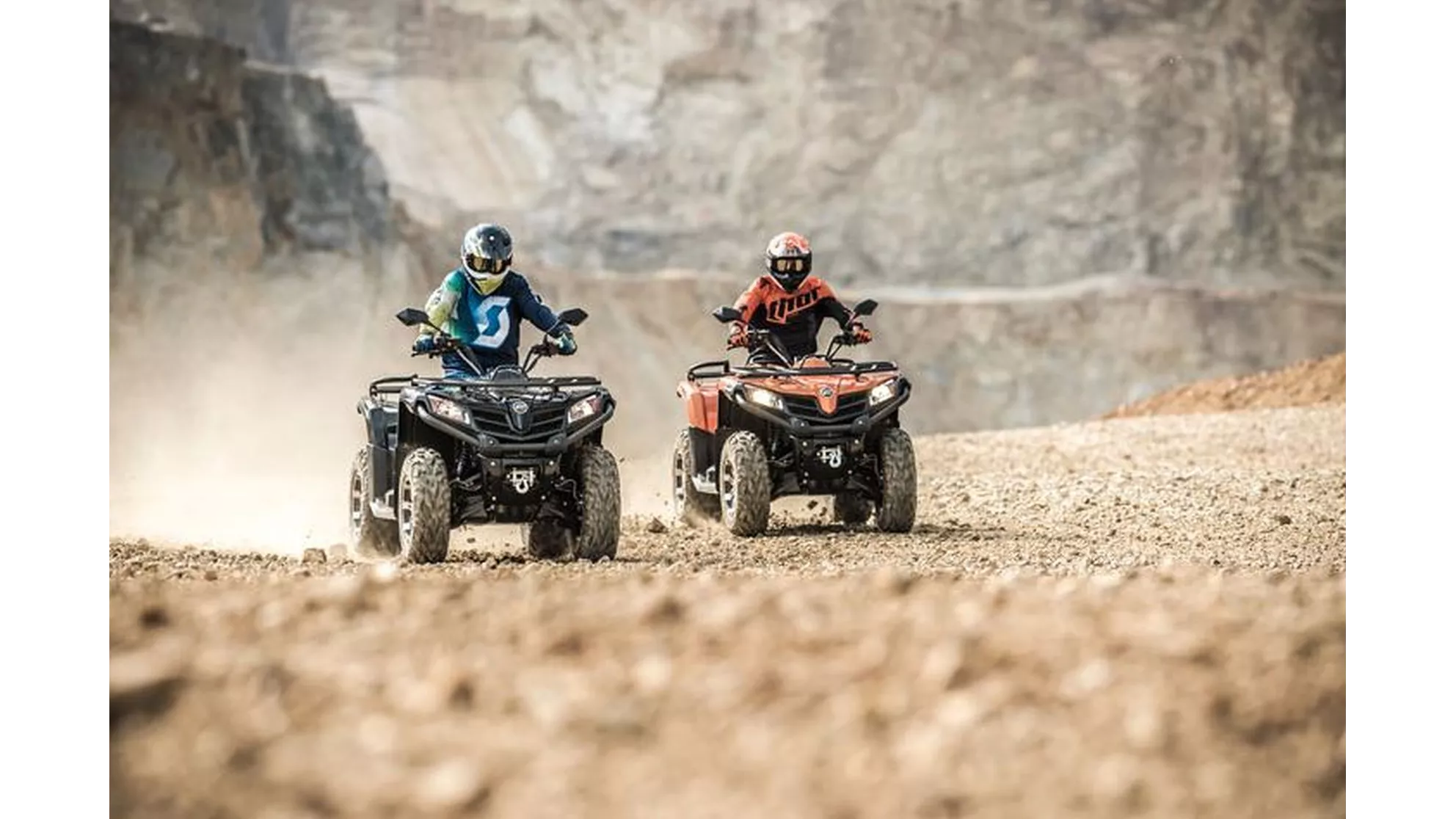 CFMOTO CForce 450 EFI 4x4 L DLX - Image 4 CFMOTO CForce 450 EFI 4x4 L DLX - Image 4